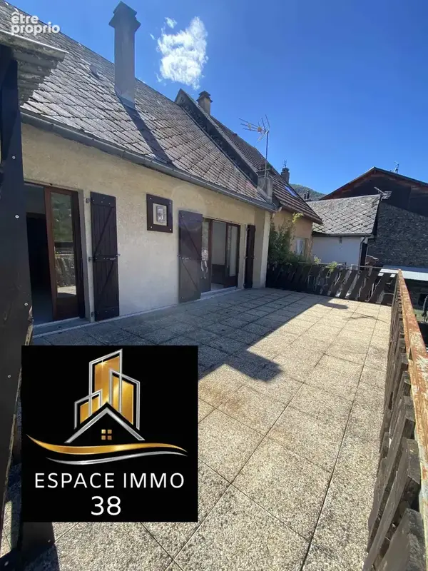 Appartement à SECHILIENNE