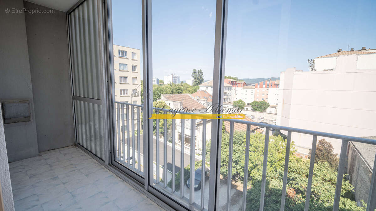 Appartement à MONTELIMAR