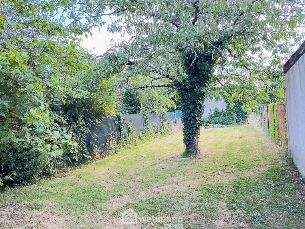 Maison de ville mitoyenne sur une parcelle de 400m² - Maison à CHOLET