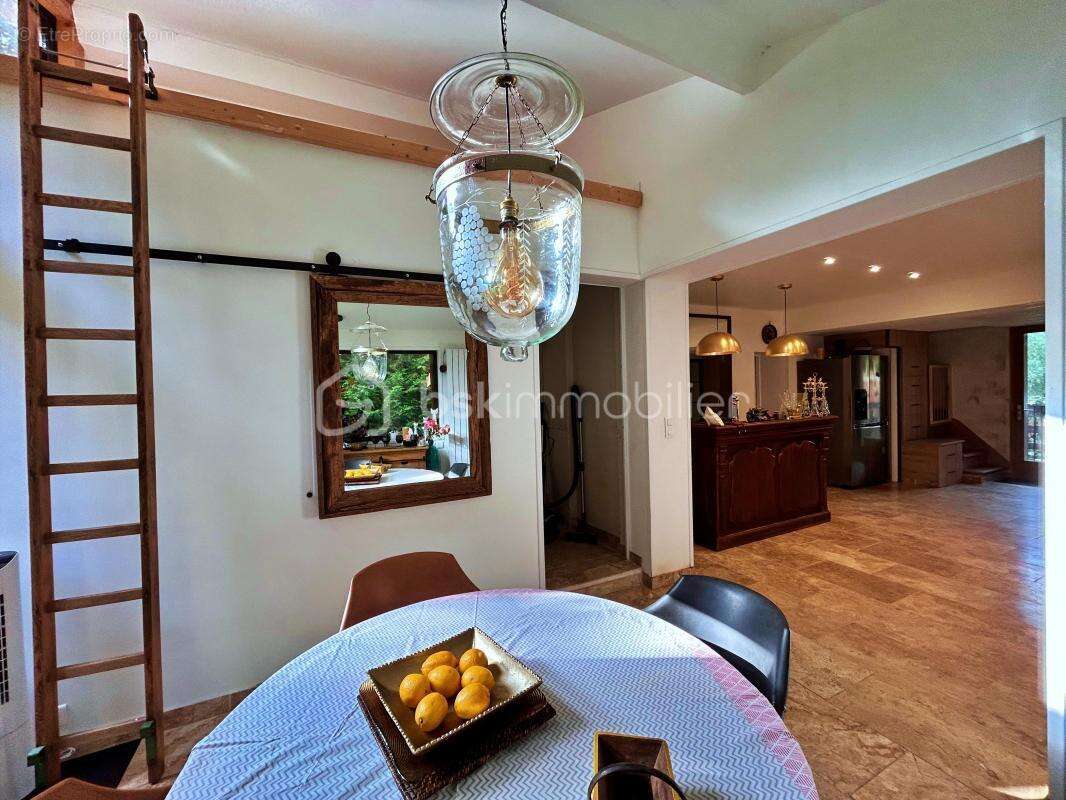 Maison à SAINT-LEGER-EN-YVELINES