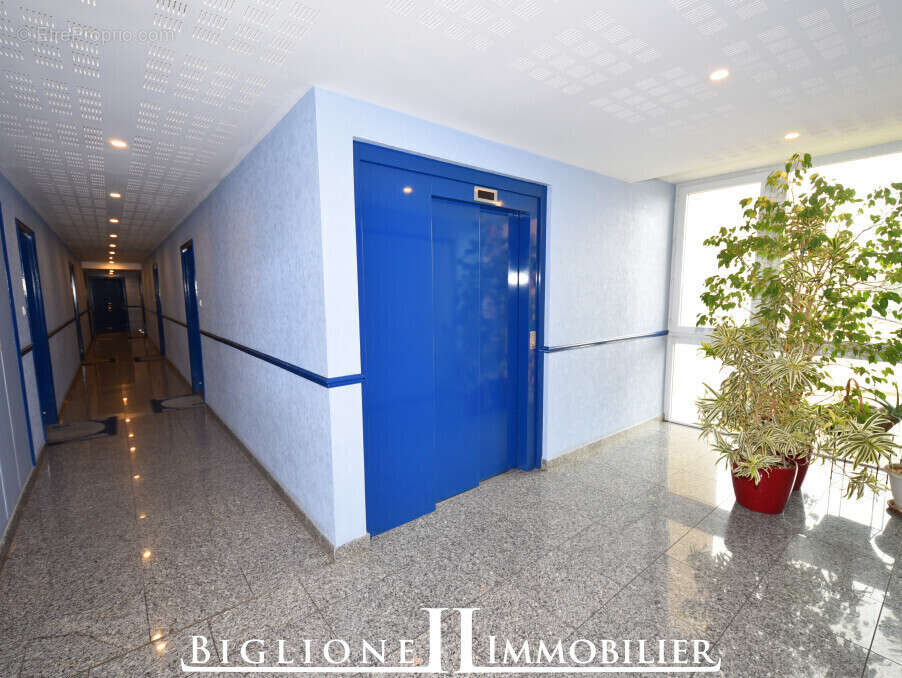 Appartement à VAIRES-SUR-MARNE