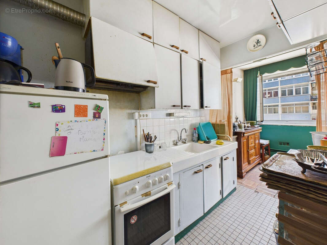 Appartement à PARIS-14E