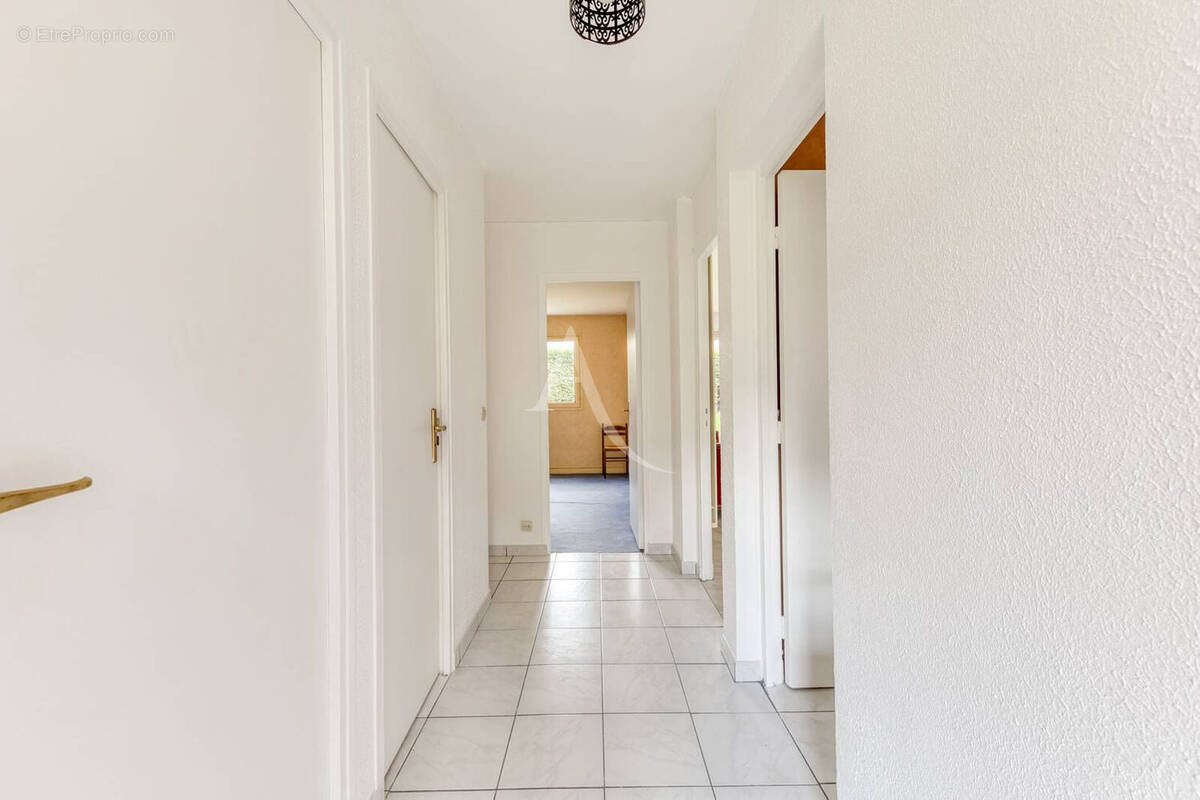 Appartement à OZOIR-LA-FERRIERE