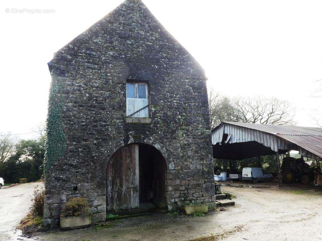 Maison à LOCMALO