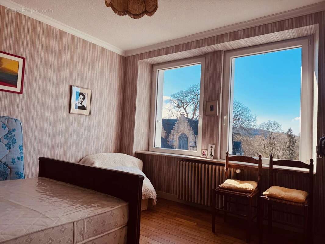 Maison à SAINT-SEGAL