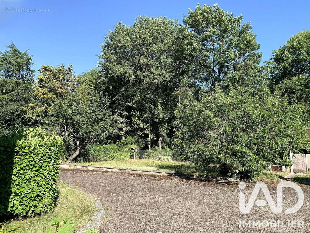 Maison 110 m² à Herbault  - photo 6