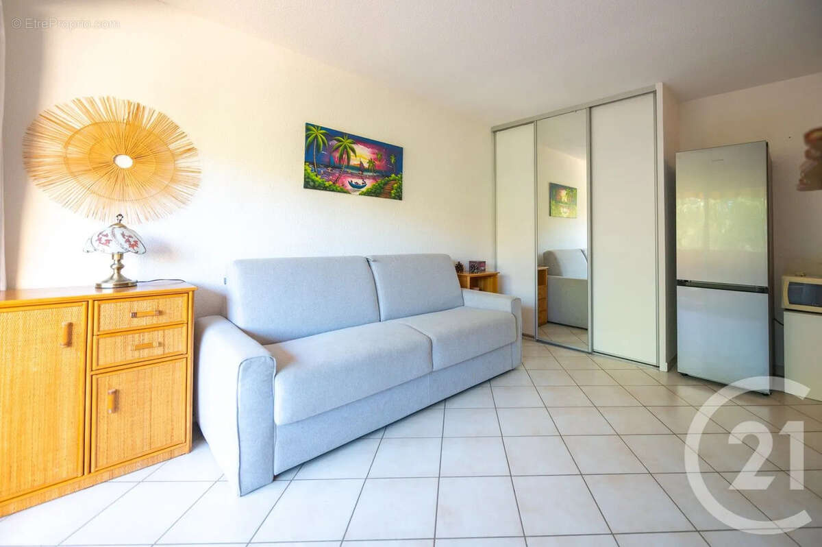 Appartement à BORMES-LES-MIMOSAS