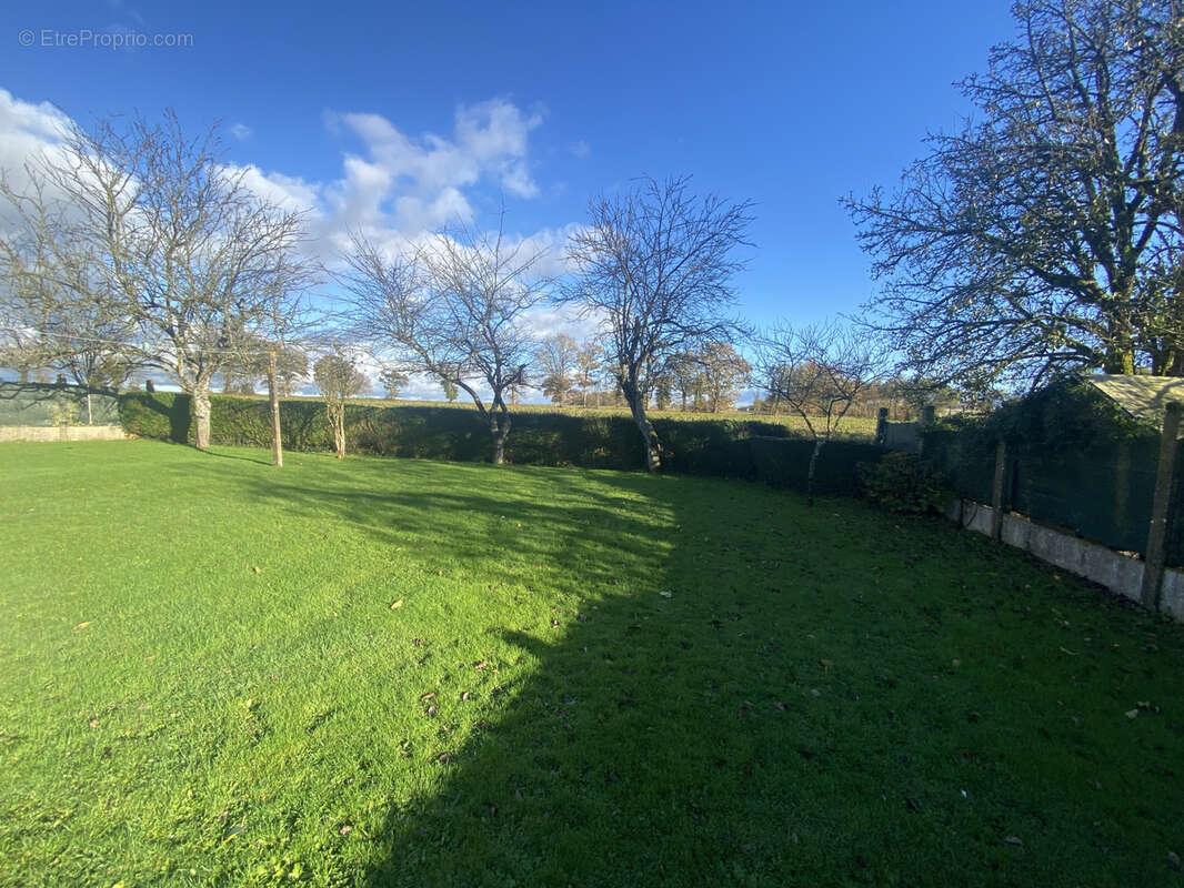 Maison à LA CHAPELLE-ERBREE