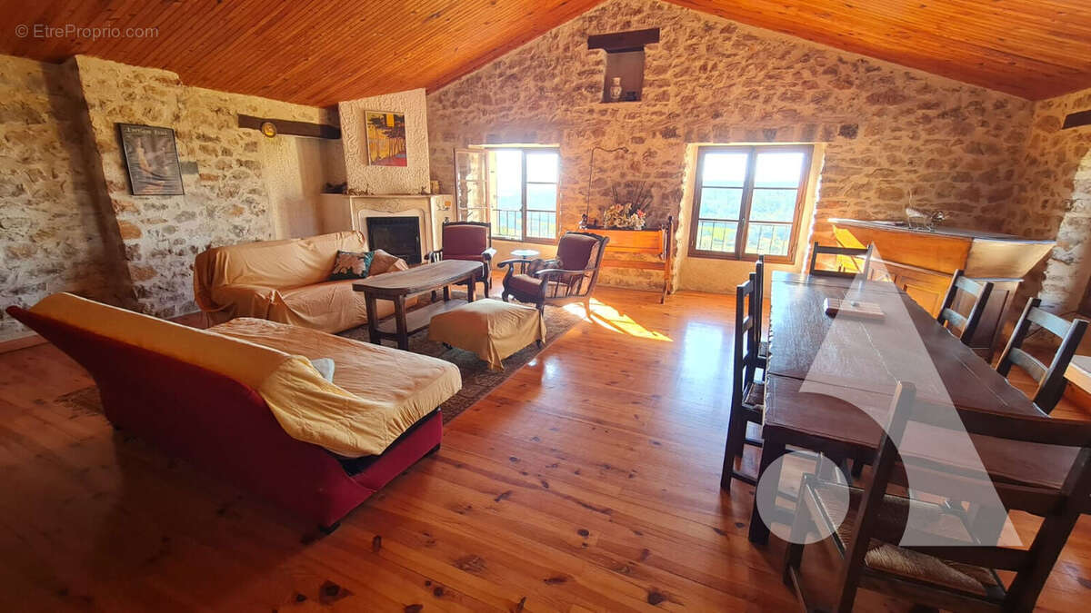 Maison à MOISSAC-BELLEVUE