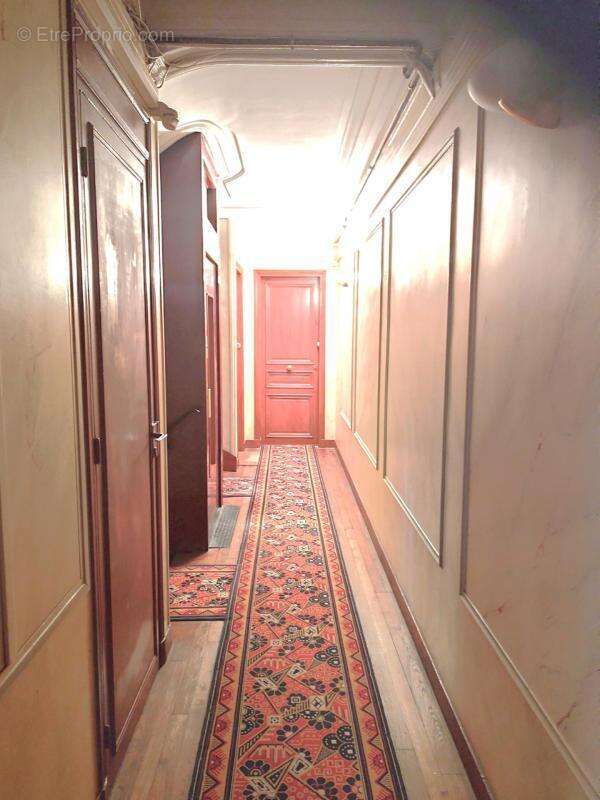 Appartement à PARIS-7E