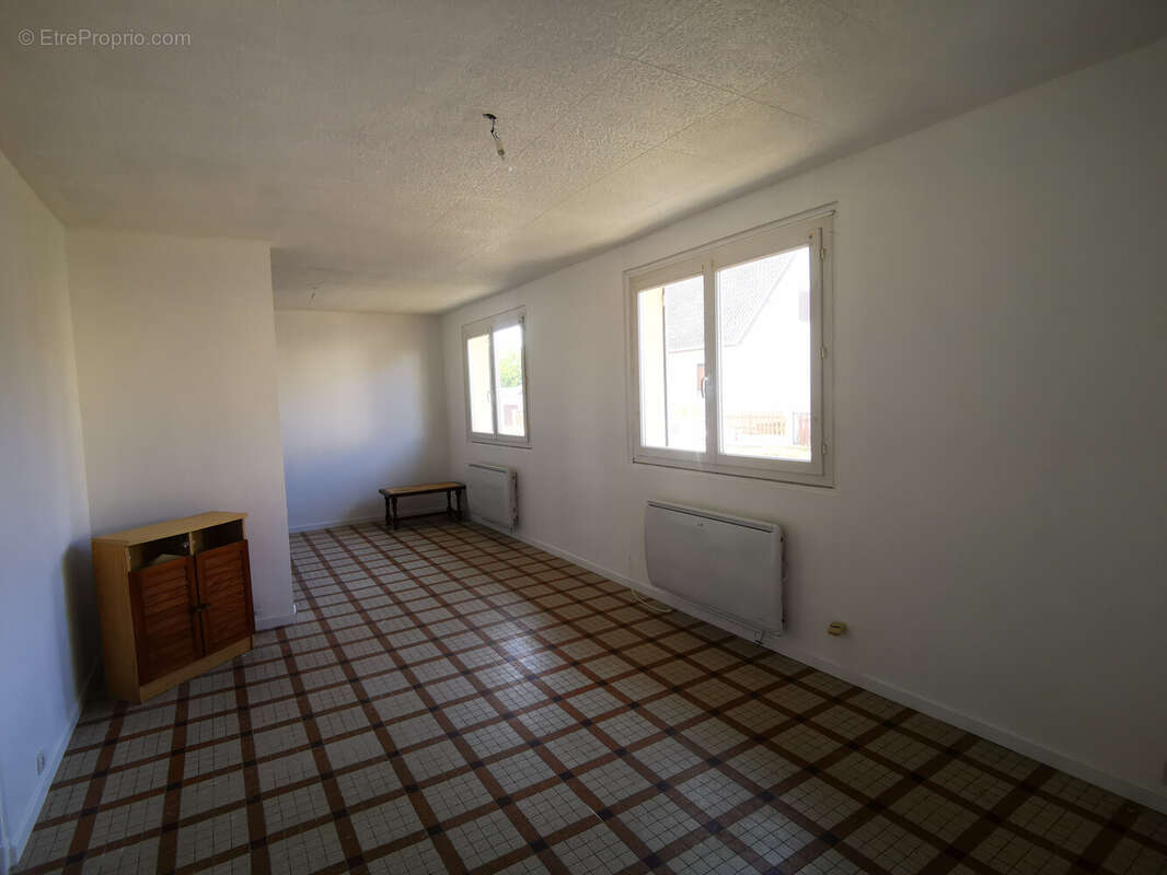 Maison à EMBREVILLE