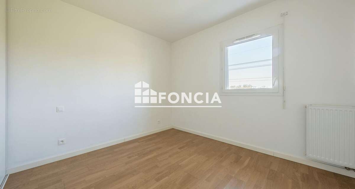Appartement à YVRAC