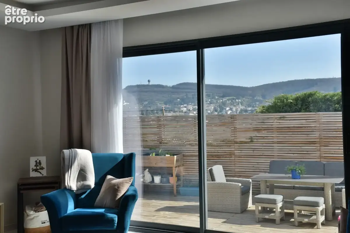 DARDILLY – Superbe villa contemporaine de 151 m² avec vue Mont Verdun - photo 16