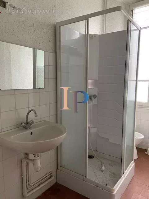 Appartement à LA CLAYETTE