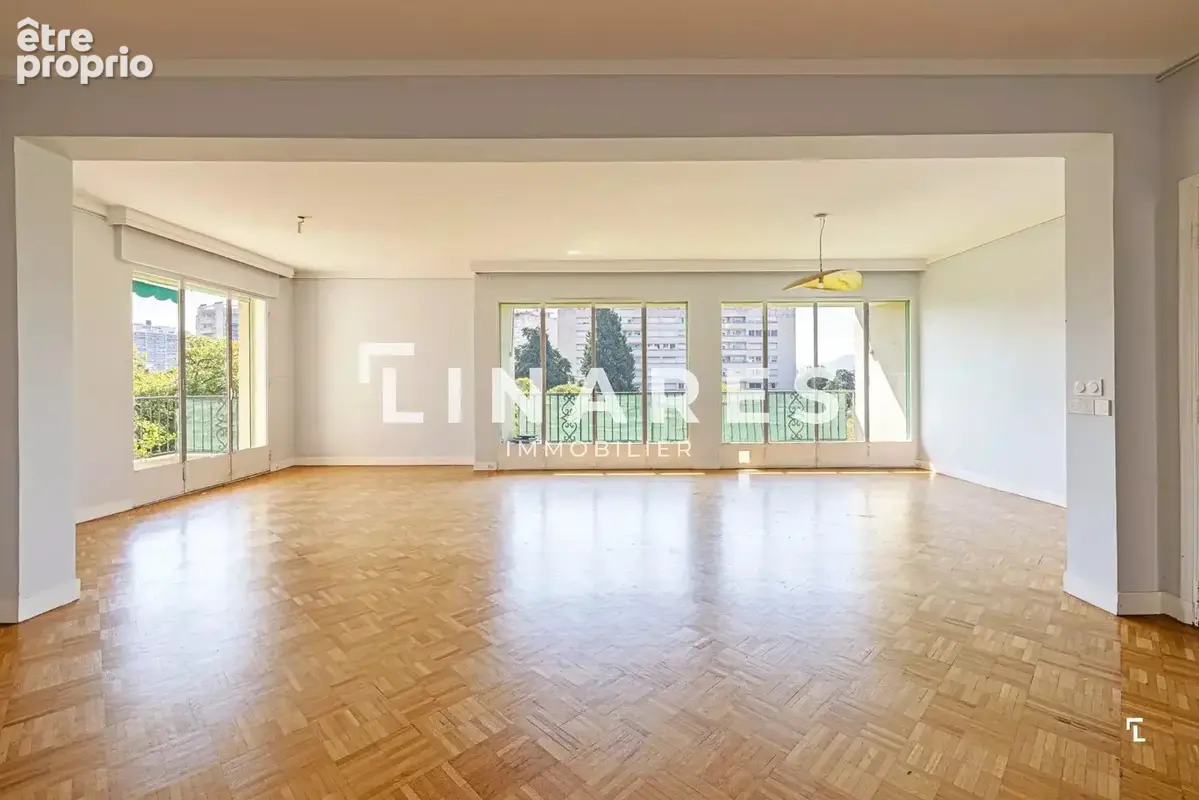 L'ÉCRIN DU PARC - Appartement T6 de 174m² + 2 Terrasses + Loggia - 13008 - photo 2