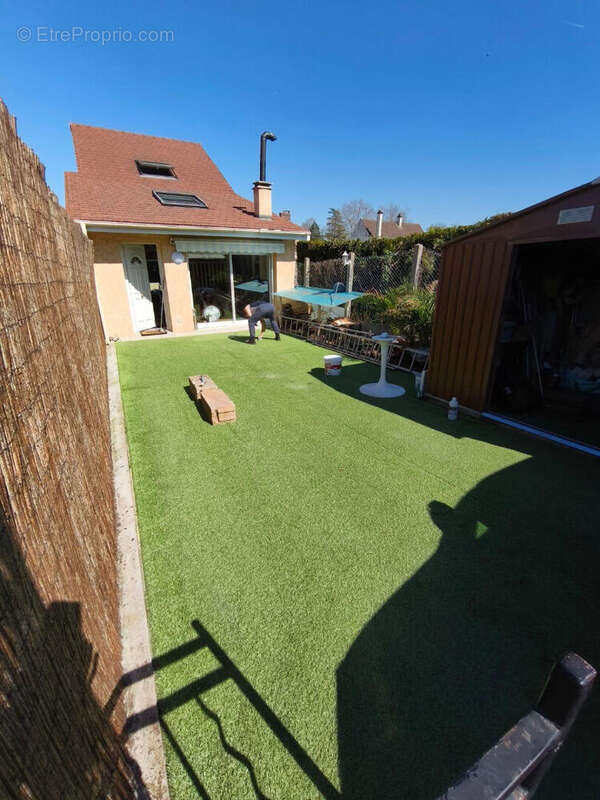 Maison à MEZIERES-SUR-SEINE