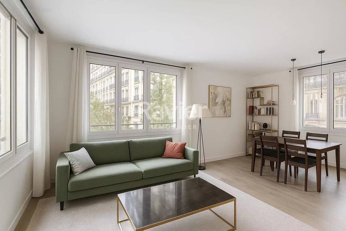 Appartement à PARIS-16E