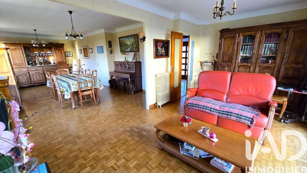 Photo 8 - Maison à LIVRE-SUR-CHANGEON