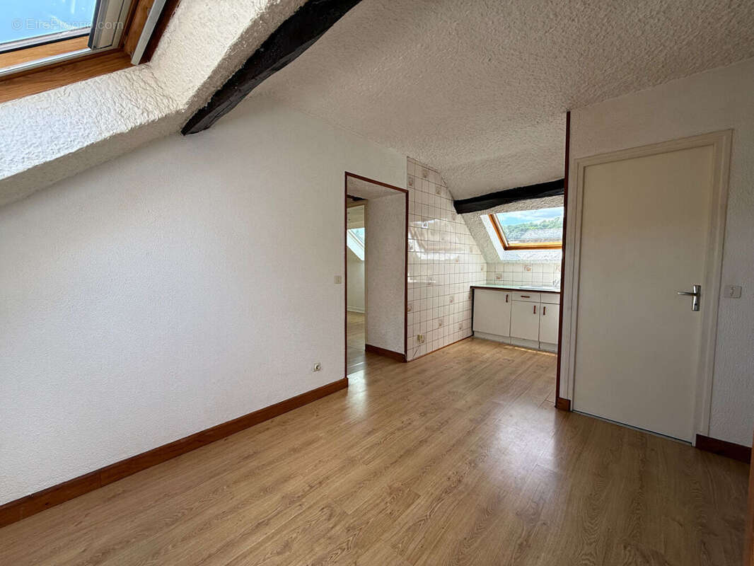 Appartement à VRIGNE-AUX-BOIS