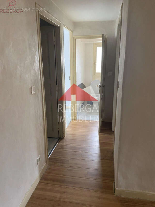 Appartement 60 m² à Mazamet  - photo 6