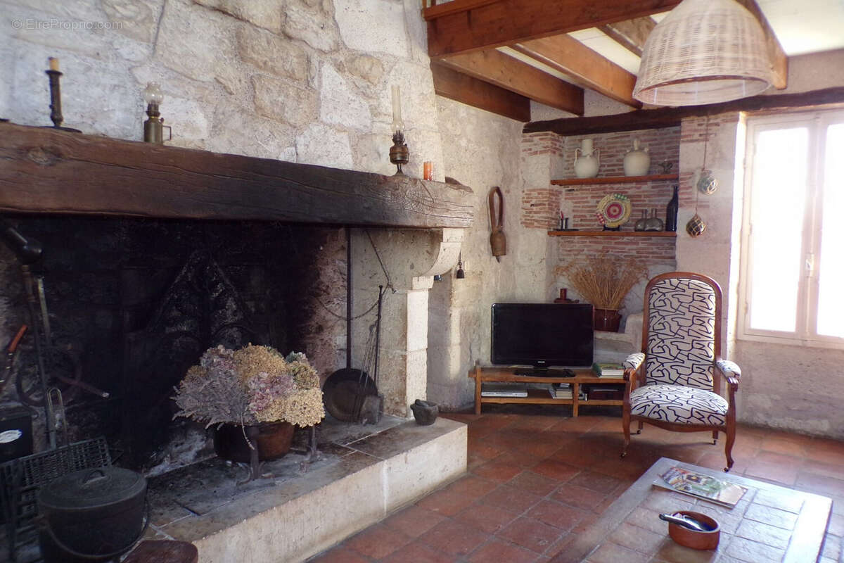 Maison 167 m² à Puymirol  - photo 7