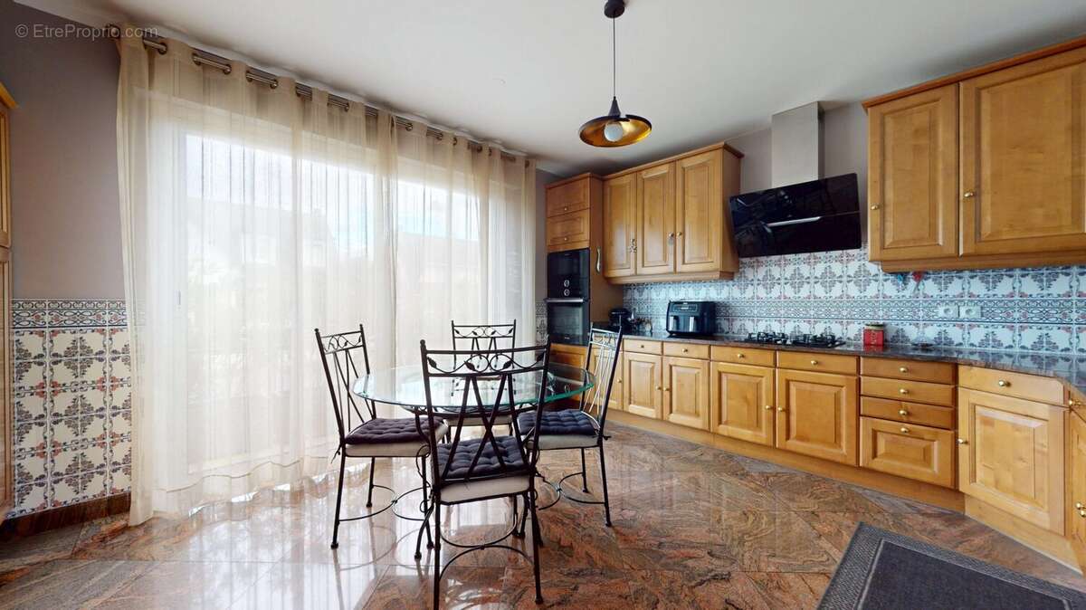 Maison à ORMESSON-SUR-MARNE