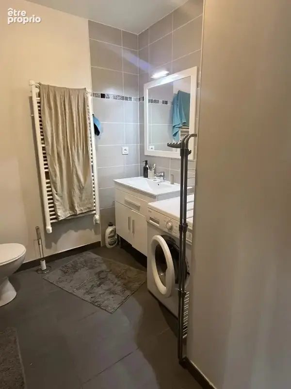 Appartement T2 récent de 45 m2 avec terrasse et parking en sous-sol - photo 5