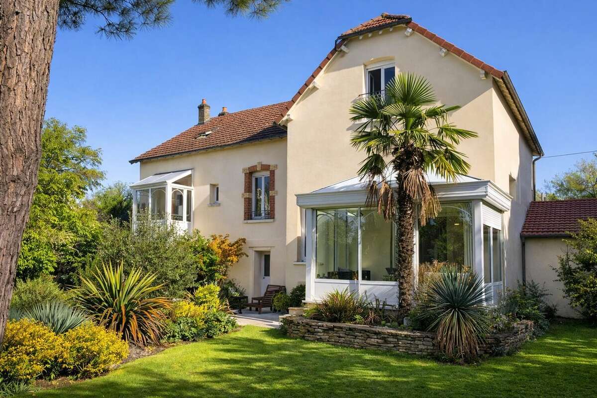 Maison à NUITS-SAINT-GEORGES
