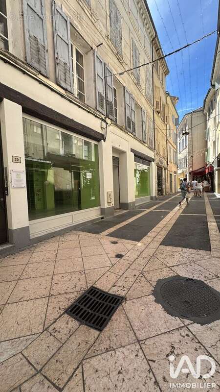 Photo 5 - Commerce à APT