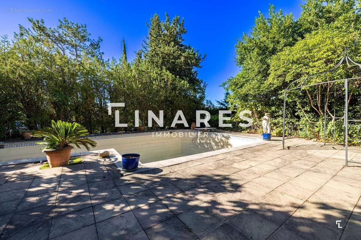 Maison à MARSEILLE-11E