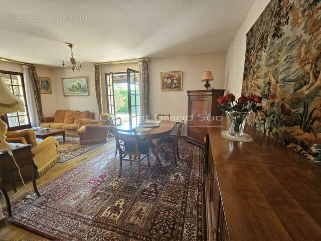 Mauguio A vendre maison de type 5 avec garage - photo 5