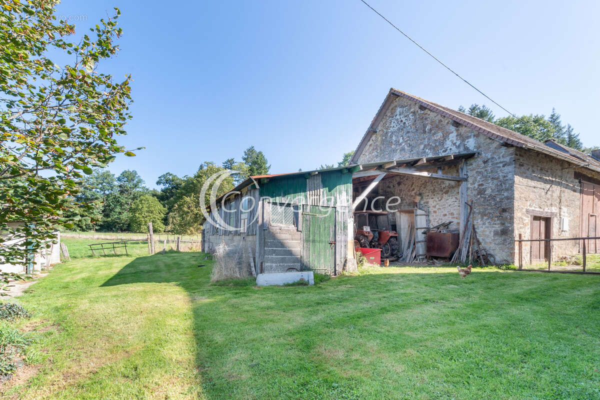 Maison à SAINT-PRIEST-LIGOURE