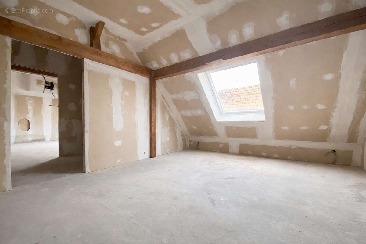 Appartement à NIEDERMODERN