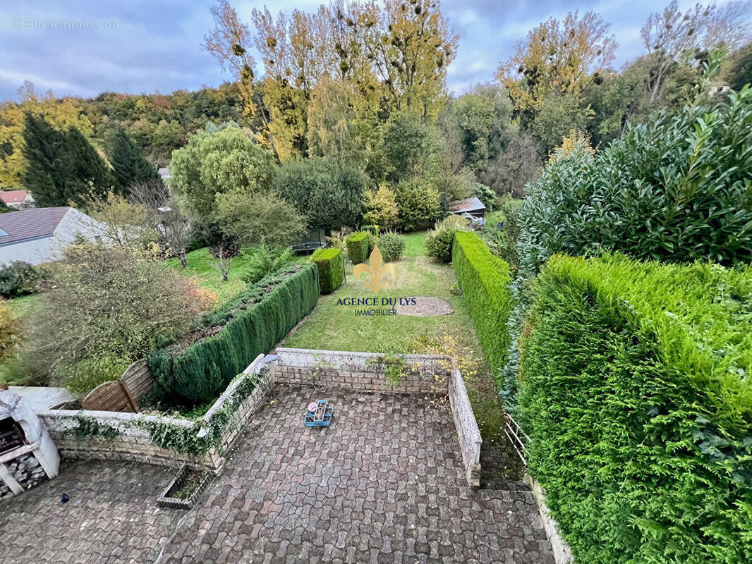 Maison à VERNEUIL-EN-HALATTE