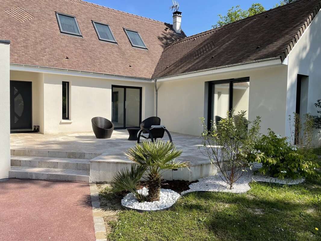 Maison à MILLY-LA-FORET