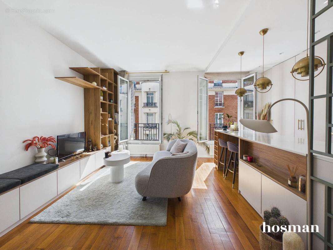 Appartement à PARIS-15E