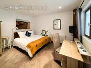 Commerce à FONTENAY-LES-BRIIS