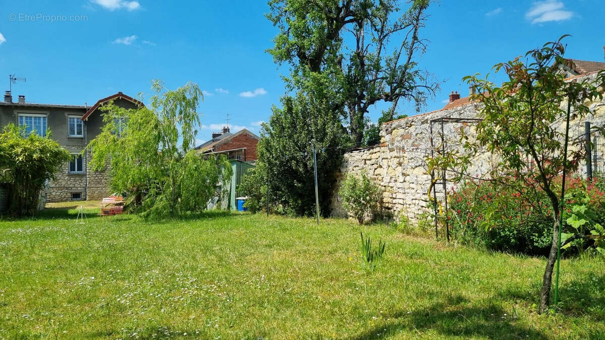 Maison à MANTES-LA-VILLE