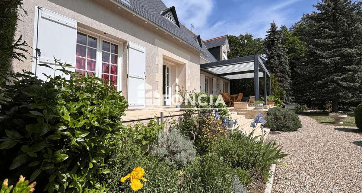 Maison à LA CROIX-EN-TOURAINE