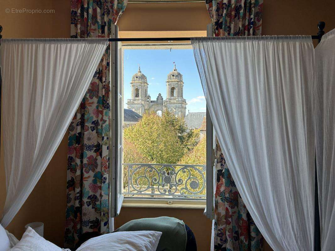 Maison à SAINT-JEAN-D&#039;ANGELY