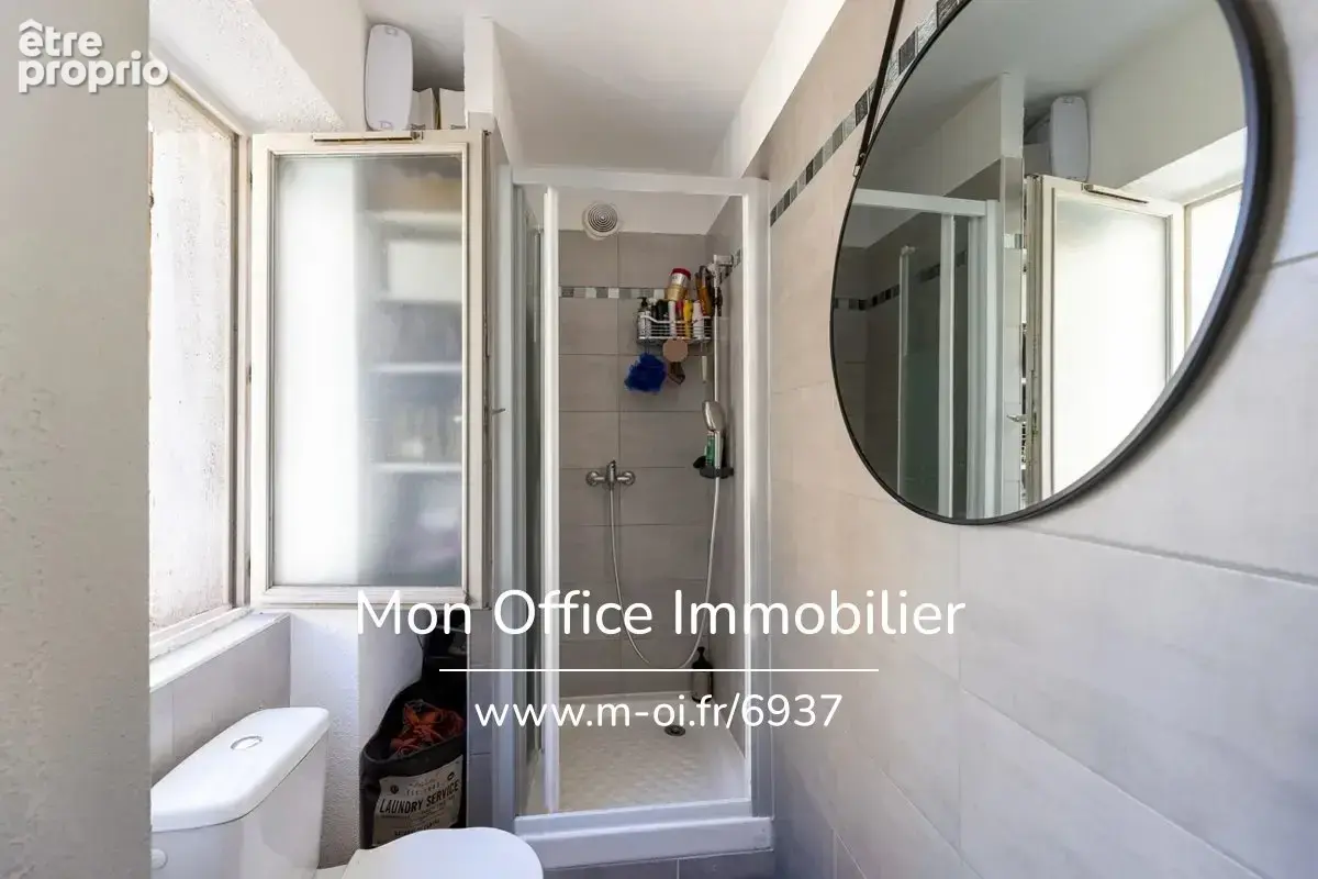 Référence : 7372-NZW - Appartement 25 m² - centre ville, lumineux et belles hauteurs sous plafond - photo 6