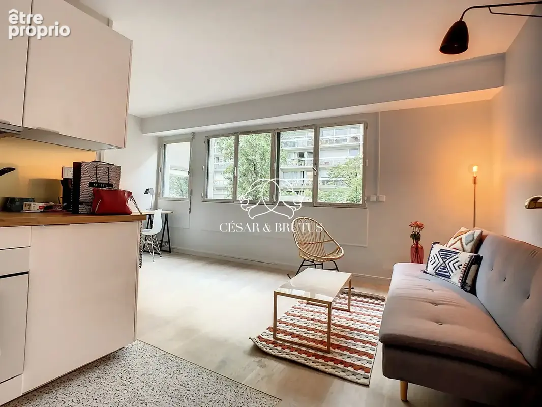 Appartement 2 pièces 30 m² à vendre à Paris-18e (75018) - photo 4