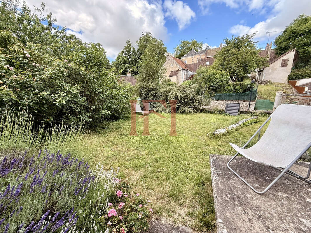 Charmante maison de village de plain-pied avec jardin, dépendance  - montigny le gannelon - photo 16
