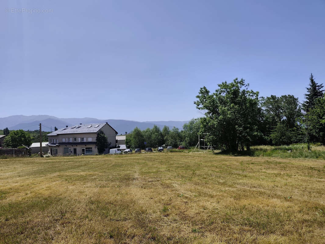 Terrain à TARGASSONNE