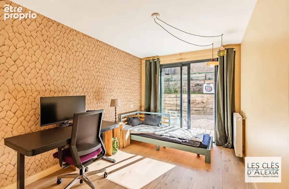 Saint-romain-au-mont-d’or – maison contemporaine aux volumes remarquables, jardin et piscine - photo 13