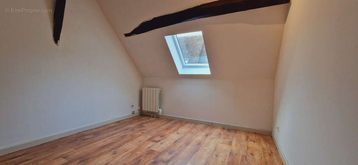 Appartement à CHATEAUNEUF-EN-THYMERAIS