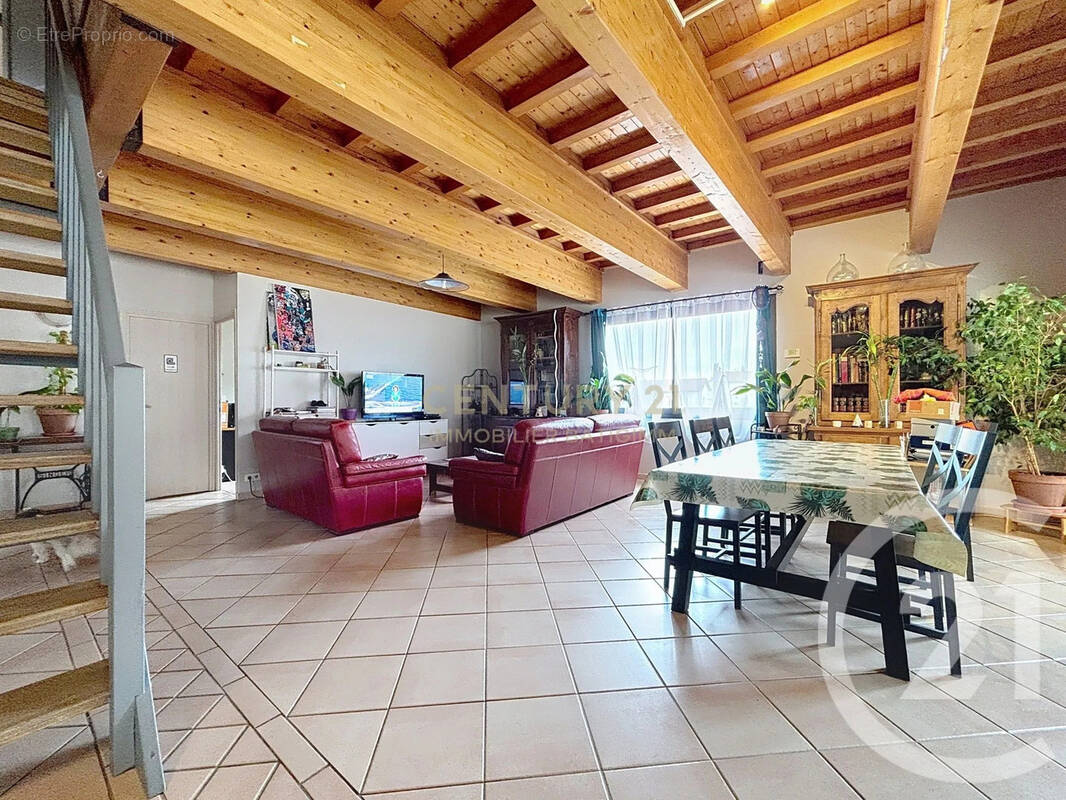 Appartement à BOURGOIN-JALLIEU