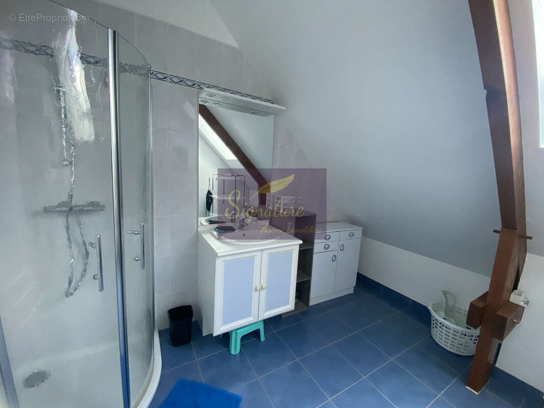 Maison Ruaudin - pièce de vie 70 m2 - 5 chambres - photo 9