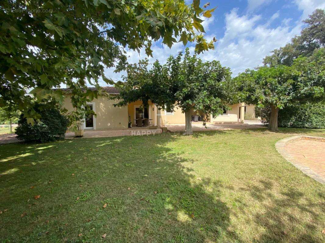 Maison à SAINT-MARTIN-DE-CRAU