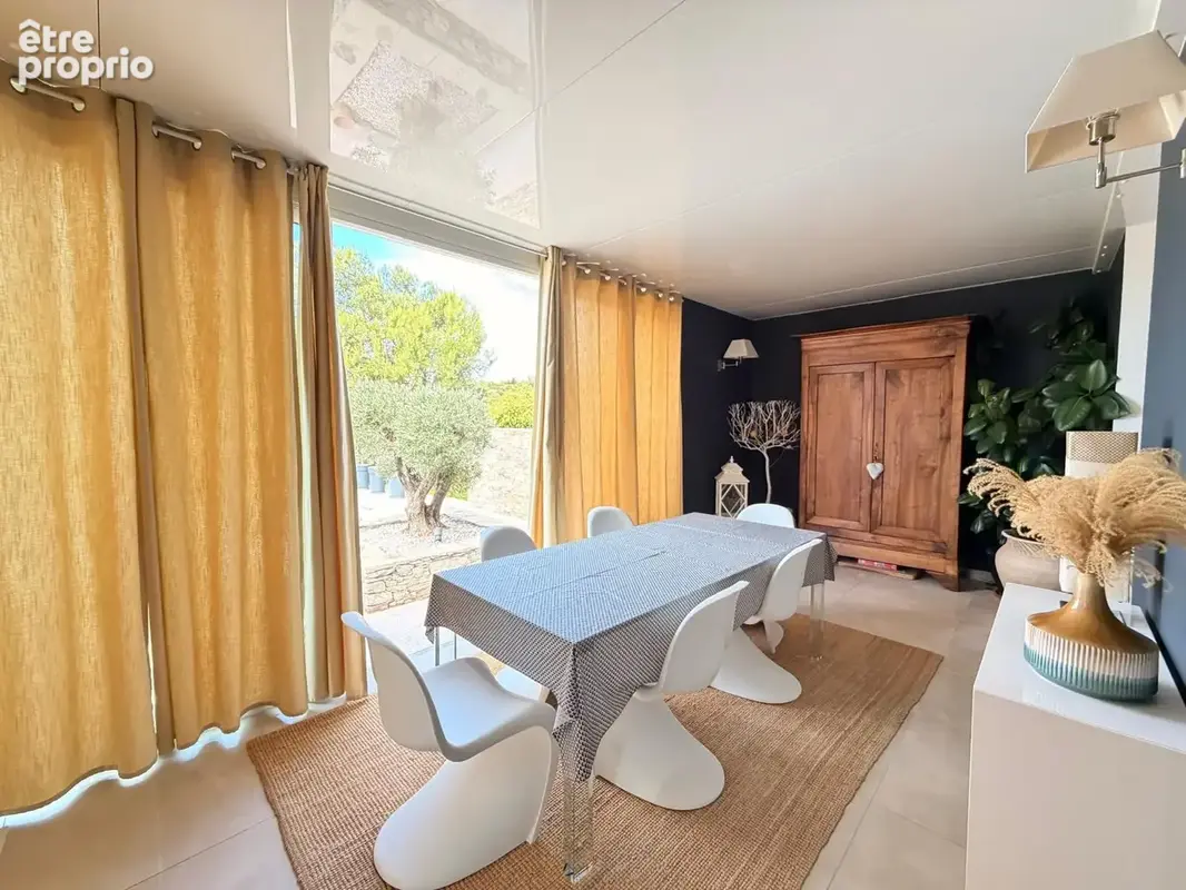NIMES EAU BOUILLIE/PLANETTE Villa d'exception de 220 m2 avec jardin et piscine à débordement - photo 12
